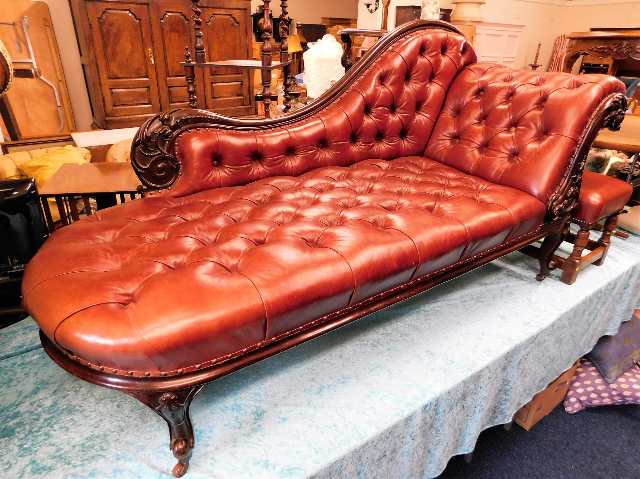 A Victorian mahogany leather Chesterfield chaise longue SOLD £540