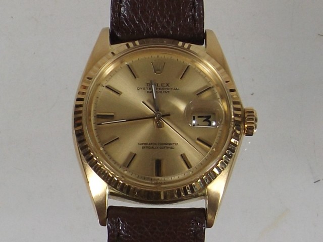 A gents 1969 18ct Rolex watch £2200