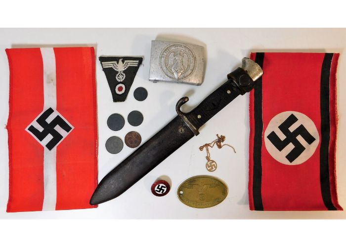 A WW2 Nazi Third Reich Hitler Youth dagger twinned with other Nazi Germany SOLD £620