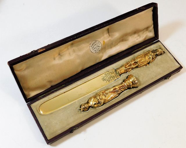 A fine, detailed French silver gilt letter opener & seal set in fitted case, retailed by Harding, Smith & Co. of Pall Mall, London 107g SOLD £390